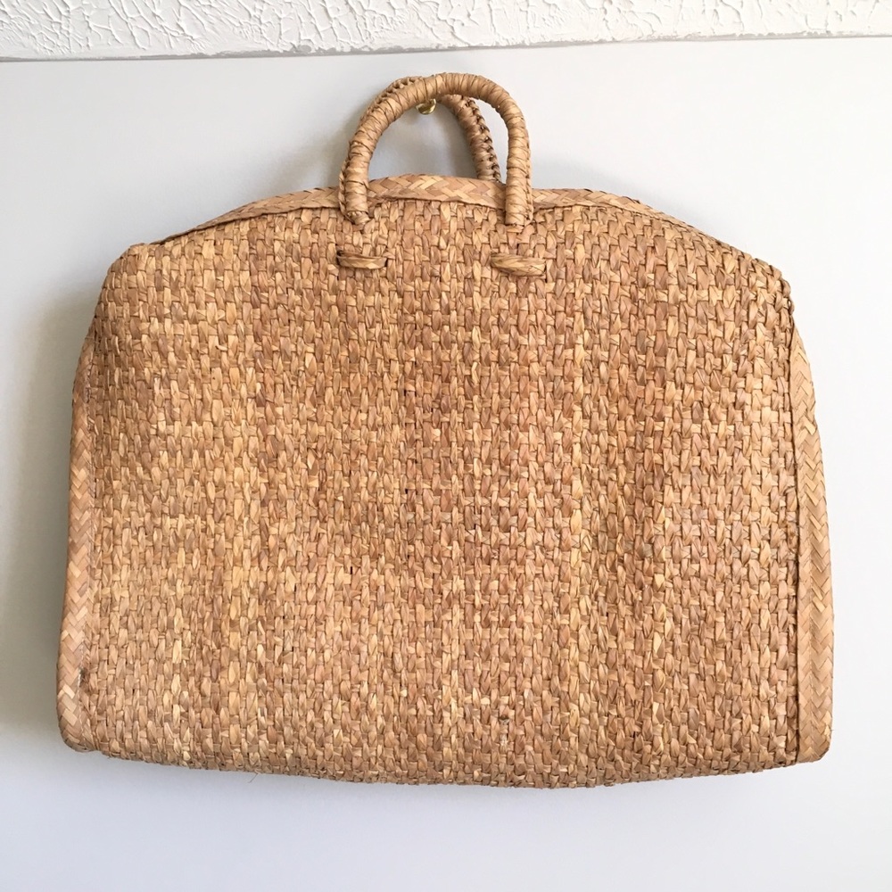 ❌SOLD❌Mexico vintage woven beach bag w colorful flowers - Picture 3 of 4